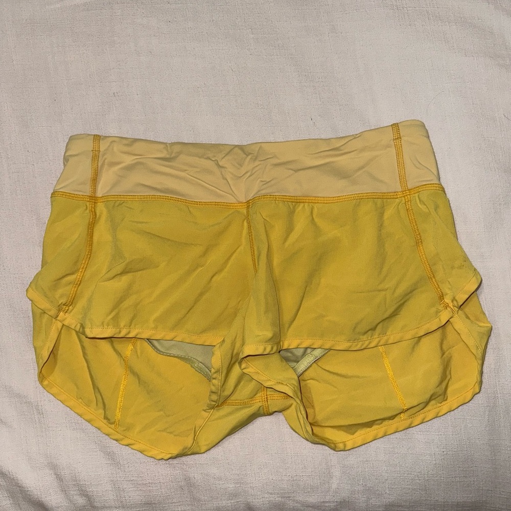 LULULEMON speed up shorts 2.5inch